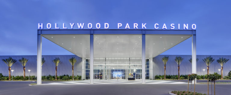 Hollywood Park Casino vs commerce
